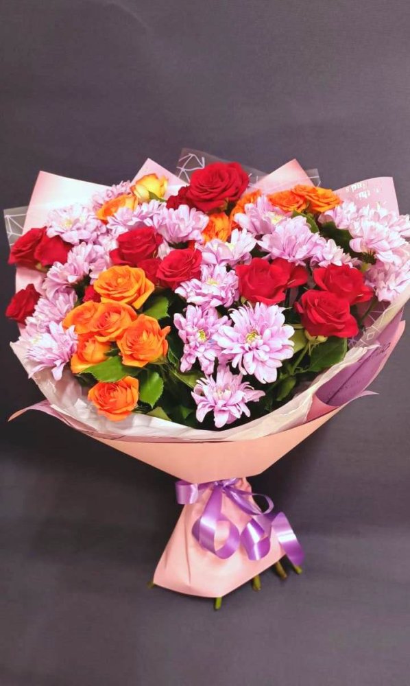 Букет цветов Краски Букет цветов из: Хризантемы и Розы